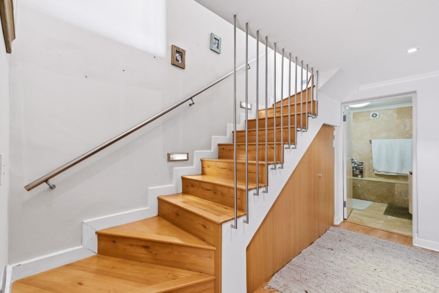 4 Bedroom Property for Sale in Fresnaye Western Cape